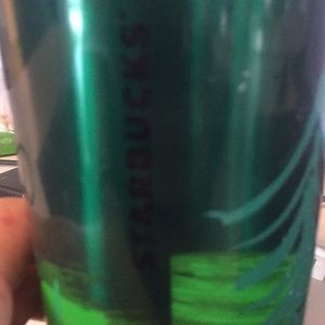 Meet your Posher, Connor